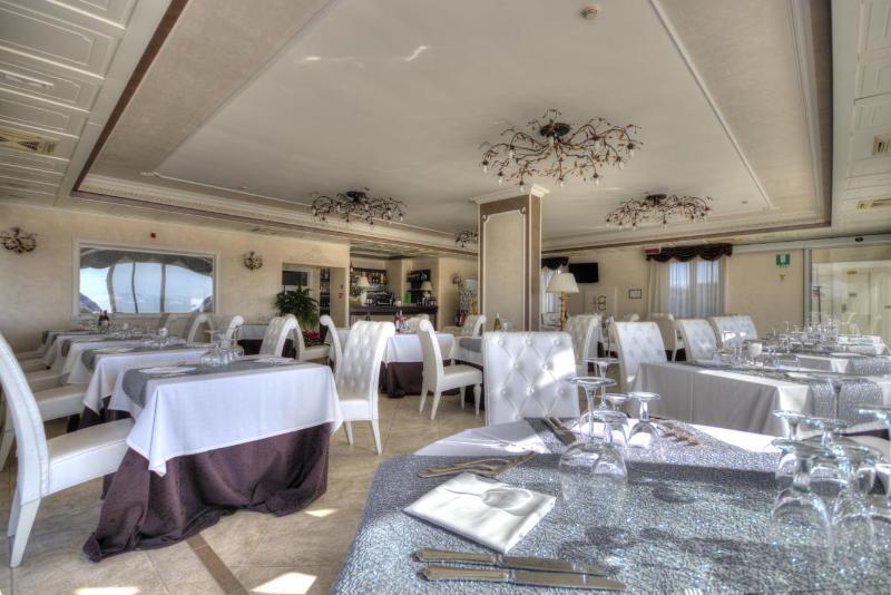 Hotel Madonna Delle Grazie Kellie Messapica Kültér fotó